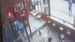 Βίντεο ντοκουμέντο από τη δολοφονία Κούρδου στο Περιστέρι