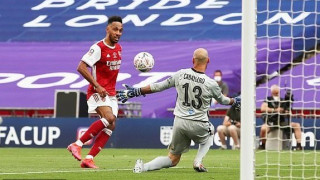 Κυπελλούχος Αγγλίας η Άρσεναλ με διαστημικό Ομπαμεγιάνγκ!