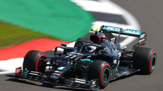 Pole ο Μπότας στο 1-2 των Mercedes, χαμός με τη Racing Point