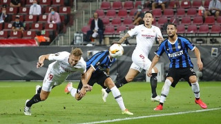 ΑΠΙΣΤΕΥΤΑ ΠΡΑΓΜΑΤΑ: Ανατροπή με Ντε Γιονγκ η Σεβίλλη, απαντά η Ίντερ και... 2-2 (vids)