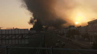 Φωτιά σε εργοστάσιο πλαστικών: Κλειστή η Αθηνών – Λαμίας