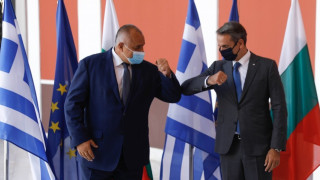 Μητσοτάκης - Μπορίσοφ υπογράφουν συμφωνία για το φυσικό αέριο