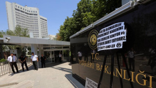 Τουρκικό ΥΠΕΞ: Να στηρίξει η Ελλάδα την πρωτοβουλία Στόλτενμπεργκ αλλά όχι με όρους