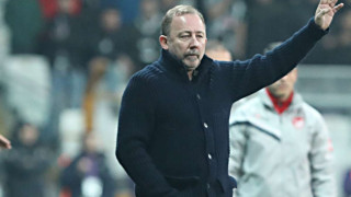 Θετικός στον κορωνοϊό ο προπονητής της Μπεσίκτας