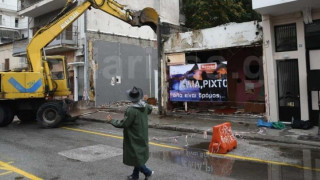 Με «Ηλία ρίχ'το» γκρεμίστηκε ιστορικός οίκος ανοχής στη Λάρισα