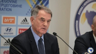 Αποχωρεί ο Μπάγεβιτς από τη Βοσνία