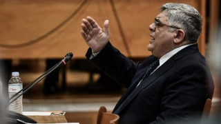 Συνήγορος Μιχαλολιάκου: «Ξυπόλητοι Έλληνες την Τετάρτη έξω από το Εφετείο»