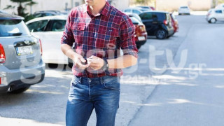 Ο αδερφός του Σάκη Ρουβά που είναι ίδιος ο... Σάκης!