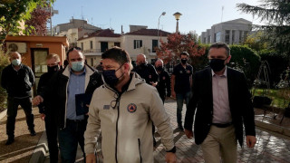 Ο Χαρδαλιάς έδωσε στεγνά τα ονόματα μπαρ με κρούσματα στην περιοχή της Κοζάνης