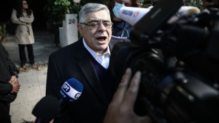 Παραδόθηκε ο Κασιδιάρης - Μιχαλολιάκος: «Είμαι υπερήφανος που πάω στη φυλακή!»