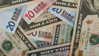 Καταβαραθρώνονται οι οικονομίες, εκτοξεύεται ο παγκόσμιος πλούτος που άγγιξε τα 400 τρις δολάρια