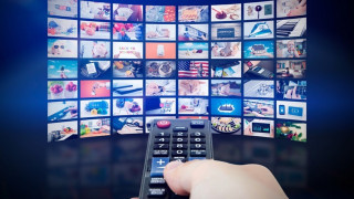 Τηλεθέαση Σαββάτου: «Σπίτι με το Mega» ή η επανάληψη του J2US πέρασε μπροστά;