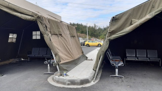 Νέοι εξωτερικοί χώροι αναμονής στα νοσοκομεία Βέροιας και Νάουσας