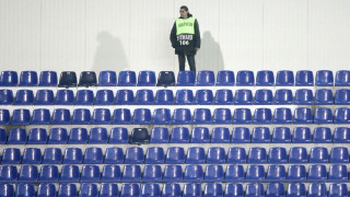 Μετά το κεκλεισμένων, δε βάζετε και «ράμπο»;