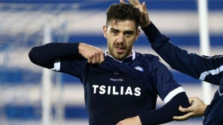 Με το βλέμμα στον Κατσούρ