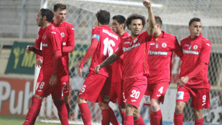 Άνετα στα ημιτελικά