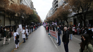 Η πορεία του ΚΚΕ στην Τσιμισκή με μέτρα προστασίας