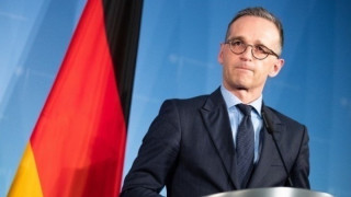 Να σταματήσει τις προκλήσεις προειδοποιεί την Τουρκία ο Μάας