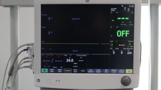 Κορωνοϊός – ΗΠΑ : Συνωμοσιολόγοι «τρύπωσαν» σε ΜΕΘ