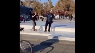 Θεσσαλονίκη: Αστυνομικοί κυνήγησαν νεαρούς που έκαναν skate!