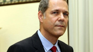 Προκαλεί ο Τζήμερος: Η έκφραση της Έβερτ για τους διαδηλωτές του ΚΚΕ «αδικεί τις κατσαρίδες και τα τρωκτικά»