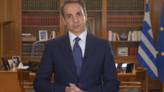 Μητσοτάκης: «Αορίστου χρόνου όλοι οι γιατροί που εργάζονται στις ΜΕΘ»