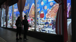 Πυρετός σχεδίων για τα κορωνο-Χριστούγεννα - Πότε θα ληφθούν αποφάσεις