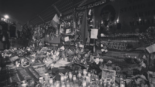 Μετατέθηκε για τα μεσάνυχτα η ταφή του Μαραντόνα