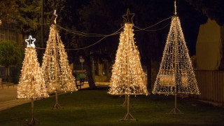 Δήμος Αμπελοκήπων-Μενεμένης: Συμβολικό φέτος το άναμμα των χριστουγεννιάτικων δέντρων