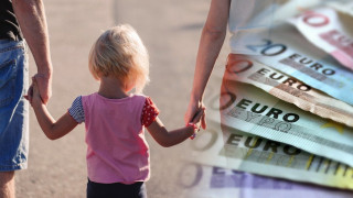 Ενα μήνα νωρίτερα η πληρωμή της 6ης δόσης του επιδόματος παιδιού!