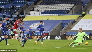 Ματσάρα στο Λέστερ, έχασε την ευκαιρία η Γιουνάιτεντ!