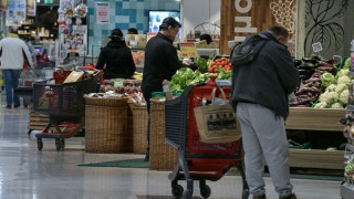 Τι ώρα κλείνουν τα μαγαζιά σήμερα; Το ωράριο λειτουργίας των σούπερ μάρκετ