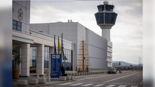 Επέστρέψαν οι Έλληνες από το Ντουμπάι - Rapid test σε όλους