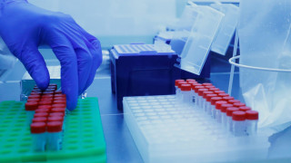Δεν είναι κατάλληλα για παιδιά τα μονοκλωνικά αντισώματα για τον covid-19