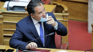 Ανασκεύασε ο Άδωνις για τη Θεσσαλονίκη: «Ουδέποτε υπήρξε πρόταση των λοιμωξιολόγων»