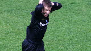 Σάσα: «Ντροπή να παίζουμε σε αυτά τα γήπεδα...»