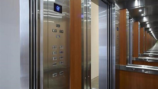 Θεσσαλονίκη: 27χρονος θώπευε το σώμα 24χρονης σε ασανσέρ!