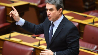 Ανδρέας Λοβέρδος: Τι απαντά μετά την «καρατόμηση» από τη Φώφη Γεννηματά