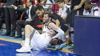 Αγωνία για Ρούντι Φερνάντεθ 