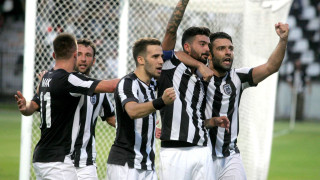 «Επιβάλλεται… να σηκωθείς»