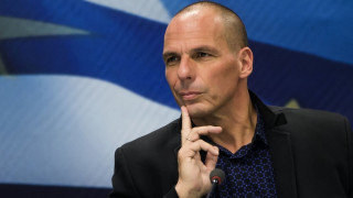 Ο αγνώριστος Γιάνης! - Δείτε τον Υπουργό Οικονομικών όταν είχε... μαλλιά (pic)