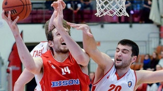 Η Χίμκι κέρδισε τον Καλάθη