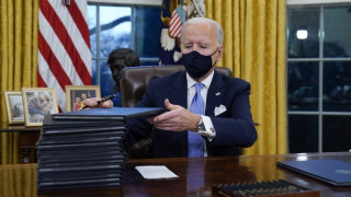 Δραματικό μήνυμα Μπάιντεν: «Θα έχουμε πάνω από 500.000 νεκρούς»