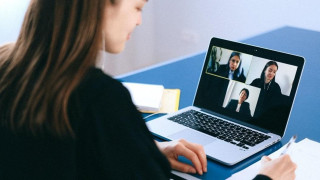 Υπάρχει μια χώρα που οι εργαζόμενοι δεν έχουν πάρει αύξηση εδώ και 30 χρόνια