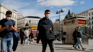 Η Μαδρίτη σταματά τους εμβολιασμούς για δύο εβδομάδες