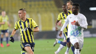 Νίκη-κορυφής για τη Φενέρ, τραυματίστηκε και αντικαταστάθηκε ο Πέλκας