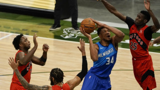 Κατήφορος για τους Μπακς, θρίαμβος για τους Νετς στο Λ.Α.