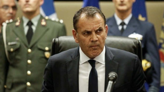 «Καμπάνες» στους Αλβανούς στρατιώτες που έδιναν παραγγέλματα