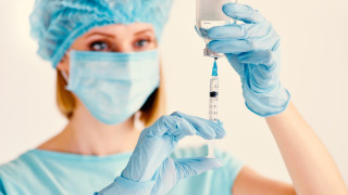 ΣτΕ: Απέρριψε αιτήματα για «πάγωμα» του υποχρεωτικού εμβολιασμού