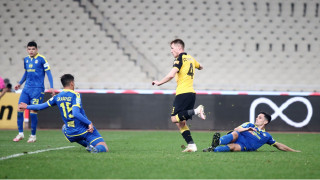 Δώρο Αστέρα σε Άρη και ΠΑΟΚ, έκοψε βαθμούς από την ΑΕΚ στο ΟΑΚΑ